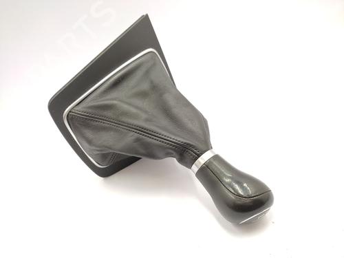Used Shift knob AUDI A4 B7 (8EC) 2.0 TDI 16V (140 hp) 26587069
