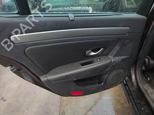 Front bumper reinforcement RENAULT LAGUNA III (BT0/1)  | BP21160186C109 