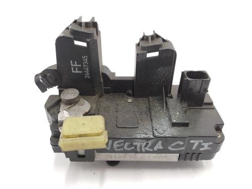 Fechadura trás esquerda OPEL VECTRA C (Z02) [2002-2009]  21155101
