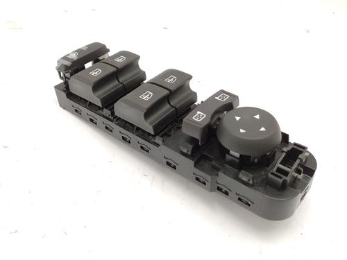 Used Left front window switch RENAULT SCÉNIC III (JZ0/1_) 1.4 16V (JZ0F, JZ1V) (131 hp) 31013766