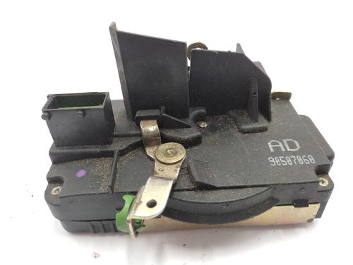 Used Front right lock OPEL VECTRA B Hatchback (J96) [1995-2003]  21155103