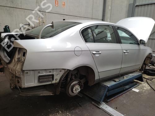 Handskerum VW PASSAT B6 (3C2) 2.0 TDI 16V 4motion | BP24360410C95 