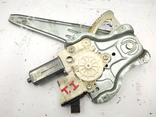 Rudehejsemekanisme venstre bagtil TOYOTA COROLLA (_E12_) 2.0 D-4D (CDE120R, CDE120L_) (110 hp) 31943146