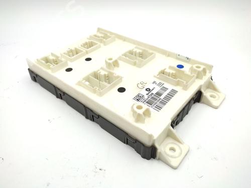 Used Fuse box Fuse box FIAT FREEMONT (345_) 2.0 JTD (170 hp) 32498685 32498685
