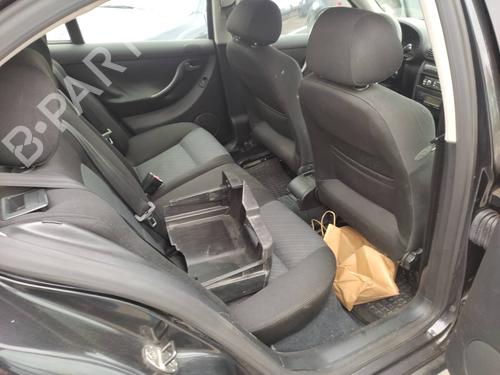 Høyre foran lås SEAT LEON (1M1)  | BP21154700C97 