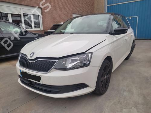 Brugte SKODA FABIA III (NJ3) 1.4 TDI (75 hp) 4447362
