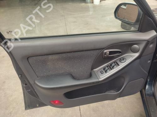 Left front window switch HYUNDAI ELANTRA III (XD) 2.0 CRDi | BP21157549I27 