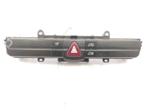 Used Warning switch MERCEDES-BENZ SPRINTER 3-t Van (B906) [2006-2018]  21155639