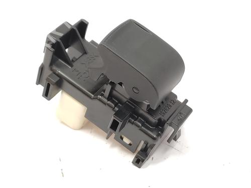 Used Right front window switch TOYOTA YARIS (_P13_) 1.3 (NSP130_, NSP130) (99 hp) 22798762
