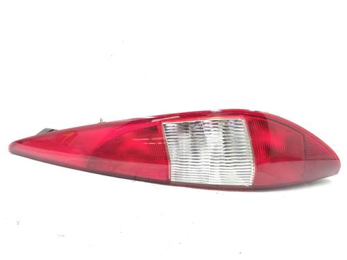 Used Right taillight FORD MONDEO III Turnier (BWY) [2000-2007]  21161650