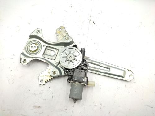 Alzavetro posteriore sinistro SUBARU XV (GT) 1.6 i AWD (GT3) (114 hp) 31130145