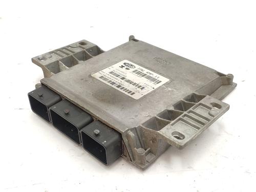 Used Engine control unit (ECU) Engine control unit (ECU) PEUGEOT 406 (8B) 2.2 (158 hp) 33422050 33422050