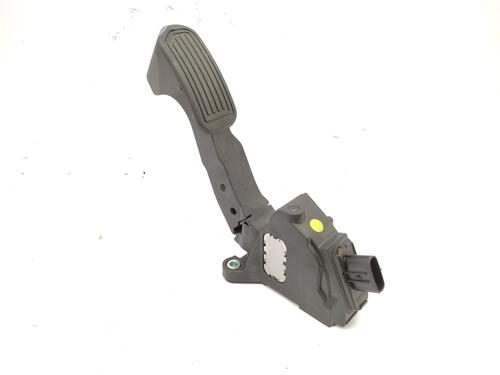 Pedal TOYOTA RAV 4 IV (_A4_) [2012-2019]  32238555