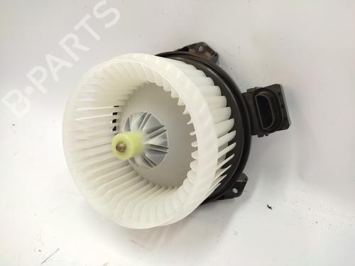 Used Heater blower motor TOYOTA YARIS (_P13_) 1.3 (NSP130_, NSP130) (99 hp) 22798761