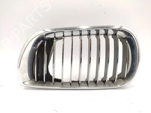 Used Grille BMW 3 (E46) 318 i (143 hp) 29001662