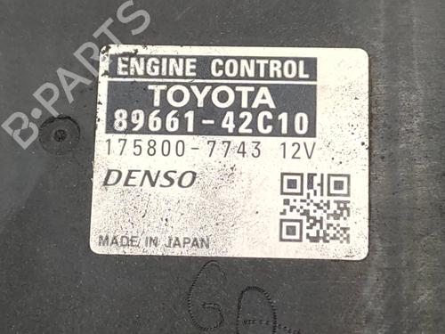 Engine control unit (ECU) TOYOTA RAV 4 III (_A3_) 2.2 D 4WD (ALA30_, ALA30R) | BP22798042M57 