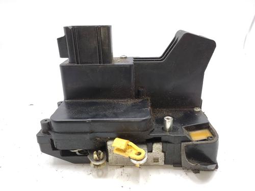 Used Front left lock FORD FIESTA V (JH_, JD_) 1.3 (69 hp) 31849912