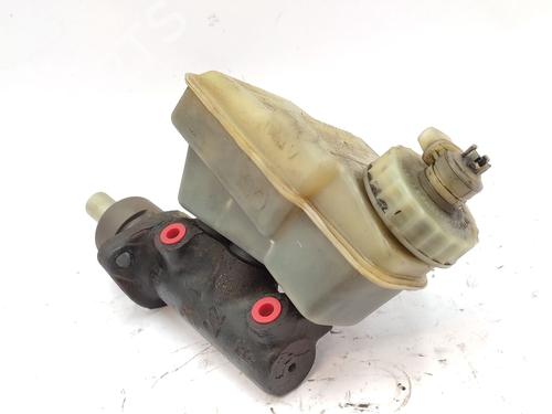 Used Brake master cylinder Brake master cylinder VW TRANSPORTER T4 Van (70A, 70H, 7DA, 7DH) 2.5 Syncro (110 hp) 36357910 36357910