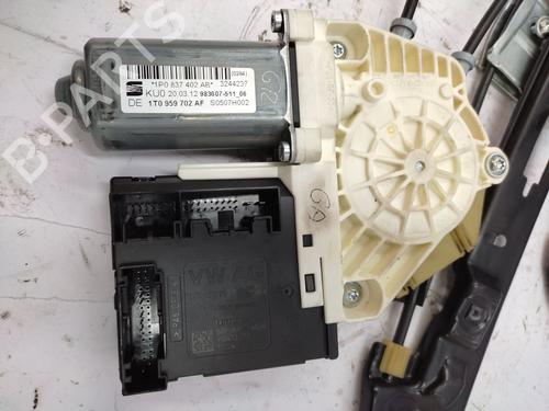 Front right window mechanism SEAT LEON (1P1) 1.6 TDI | BP30279701C23
