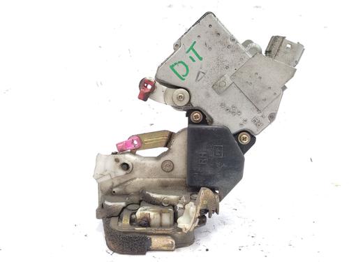 rear-right-lock-nissan-patrol-gr-v-wagon-y61-1997-39402414 main image