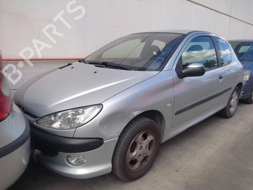 Used Parts PEUGEOT 206 Hatchback (2A/C) 1.4 i (75 hp) 4239892