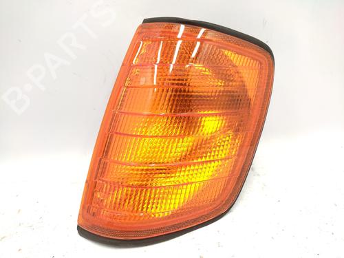 Used Left front indicator MERCEDES-BENZ 124 Saloon (W124) [1984-1993]  21160042