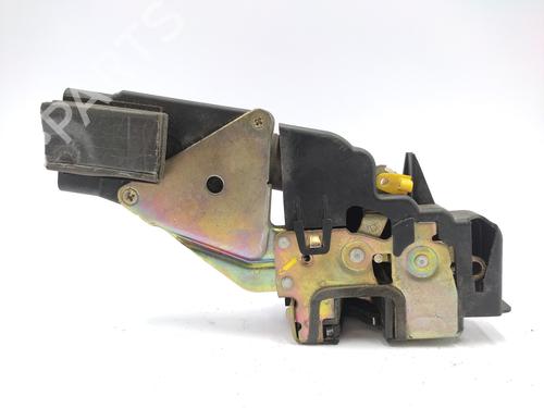 Serrure avant droite MITSUBISHI SPACE STAR MPV (DG_A) 1.3 16V (DG1A) (83 hp) 21157044