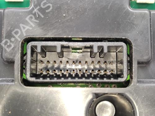 Instrument cluster RENAULT TRAFIC III Van (FG_)  | BP21157033C47 