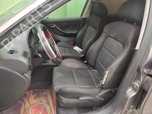 Left taillight SEAT LEON (1M1)  | BP21161560C34 