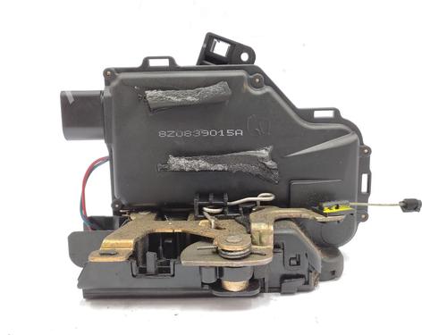 Cerradura puerta trasera izquierda AUDI A2 (8Z0) 1.4 TDI (75 hp) 30704072