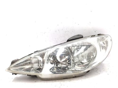 Used Left headlight PEUGEOT 206 Hatchback (2A/C) 1.4 i (75 hp) 31833885