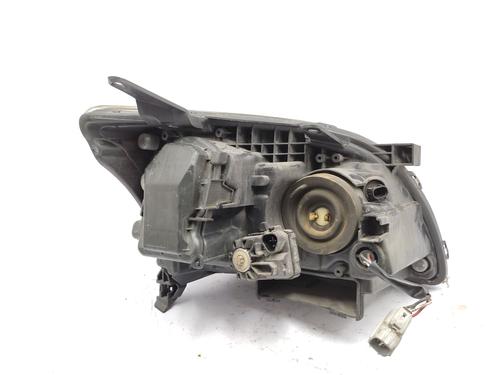 Left headlight TOYOTA AVENSIS (_T25_) 2.0 D-4D (CDT250_, CDT250R) | BP30276736C28
