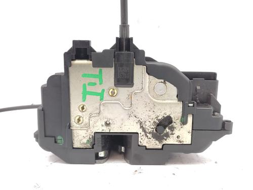 Fechadura trás esquerda RENAULT MEGANE III Hatchback (BZ0/1_, B3_) 1.6 16V (BZ1B, BZ1H) (110 hp) 31157559