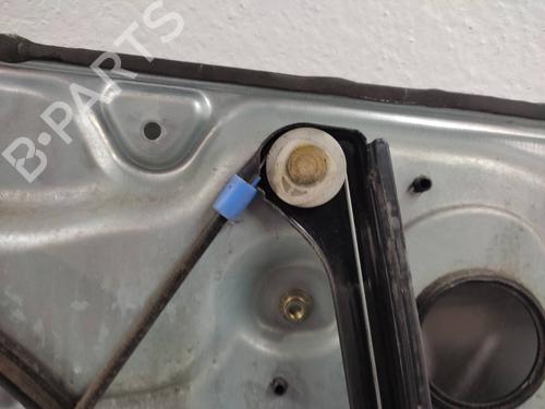 Rudehejsemekanisme Højre foran SKODA SUPERB I (3U4)  | BP21150997C23 