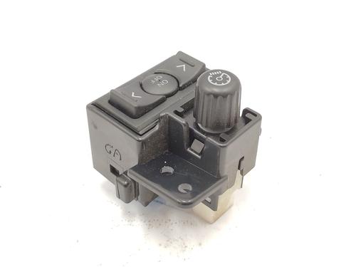 Used Switch LEXUS IS II (_E2_) 220d (ALE20) (177 hp) 28167762