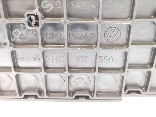 Fuse box VW TRANSPORTER T5 Van (7HA, 7HH, 7EA, 7EH) 2.5 TDI | BP28426120E1