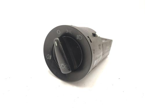 Headlight switch VW GOLF IV (1J1) 1.6 16V | BP21160514I24 