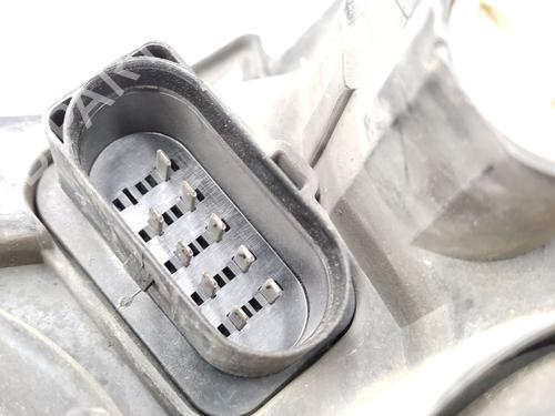 Right headlight VW POLO IV Saloon (9N2, 9N4) 1.9 TDI | BP30330073C29