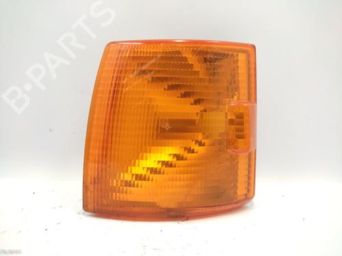 Used Left front indicator VW TRANSPORTER T4 Van (70A, 70H, 7DA, 7DH) 1.9 TD (68 hp) 24683351