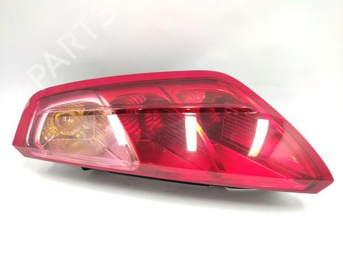 Højre baglygte FIAT GRANDE PUNTO (199_) 1.3 D Multijet (199.AXD11, 199.AXD1A, 199.AXD1B,... (90 hp) 23444652