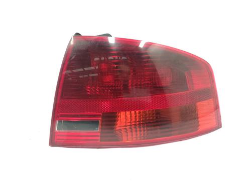 right-taillight-audi-a4-b7-8ec-2004-2005-2006-2007-2008-2009-32238412 main image