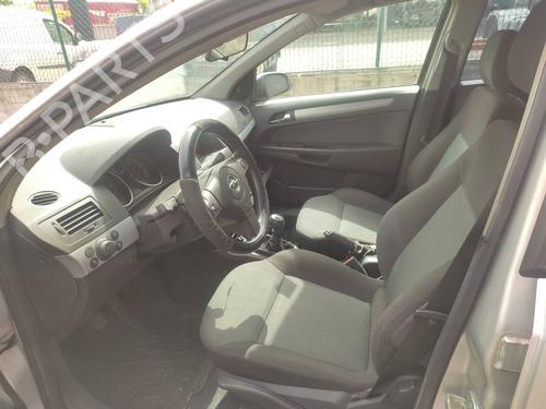 Front right lock OPEL ASTRA H Estate (A04)  | BP21152868C97 