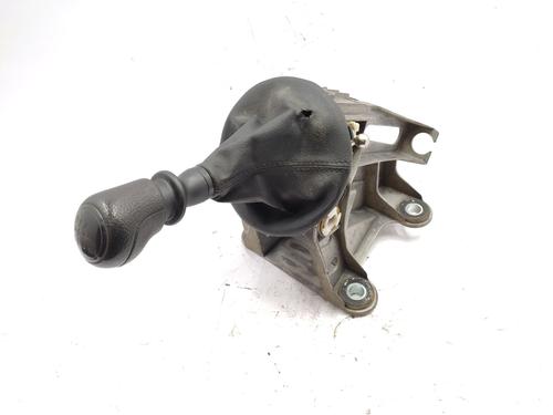 Used Gear lever VW TRANSPORTER T5 Van (7HA, 7HH, 7EA, 7EH) 2.5 TDI (130 hp) 28426815