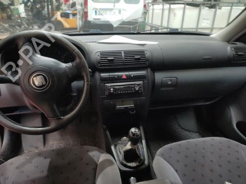 Left headlight SEAT TOLEDO II (1M2) 1.9 TDI | BP31581145C28 