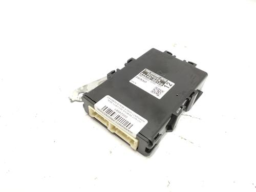 Elektronisk modul TOYOTA YARIS (_P13_) 1.3 (NSP130_, NSP130) (99 hp) 23660532