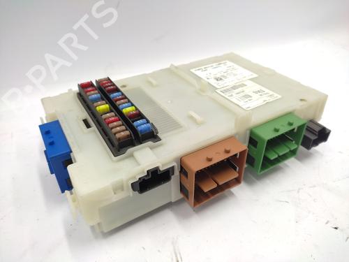 Used Fuse box FORD MONDEO IV (BA7) 2.0 TDCi (140 hp) 21161752