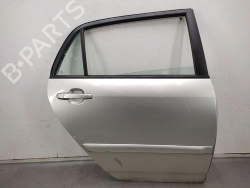 Dør højre bagtil Dør højre bagtil TOYOTA COROLLA (_E12_) 2.0 D-4D (CDE120R, CDE120L_) (110 hp) 31968916 31968916
