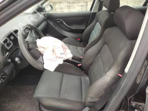 Høyre foran lås SEAT LEON (1M1)  | BP21154700C97 