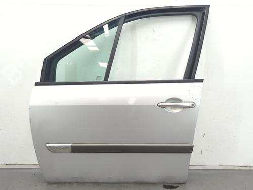 Used Left front door RENAULT SCÉNIC II (JM0/1_) 1.9 dCi (JM0G, JM12, JM1G, JM2C) (120 hp) 27195682