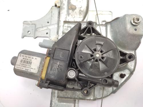 Front right window mechanism PEUGEOT 208 I (CA_, CC_) 1.2 VTI 82 | BP29514243C23 